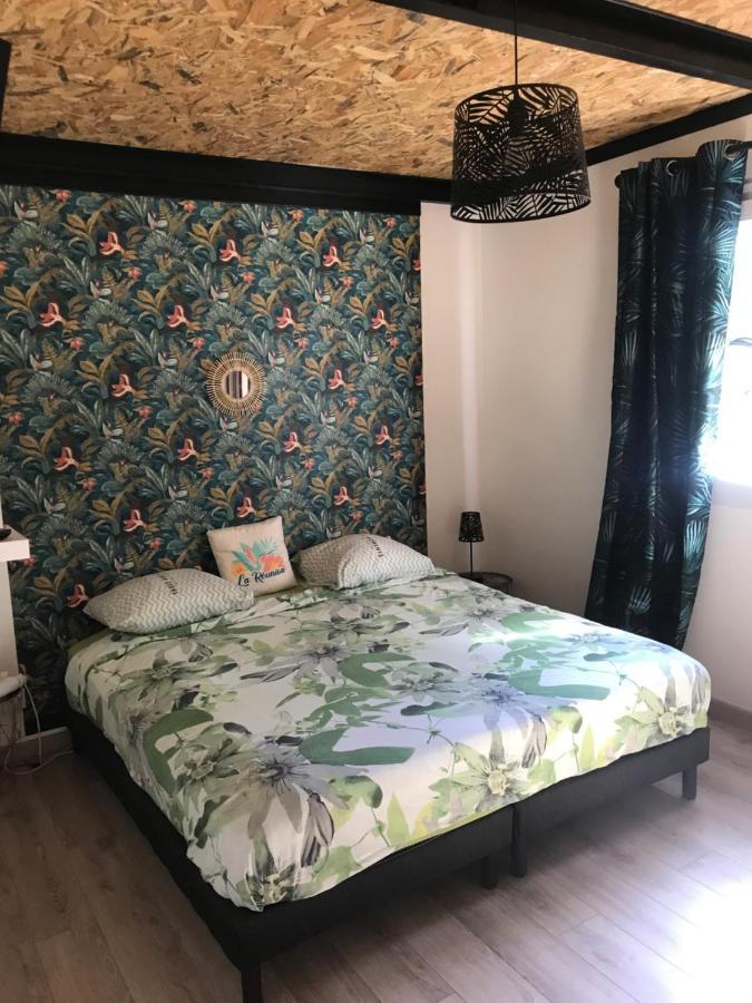 La Villa Citronnier Petite-Ile Luaran gambar