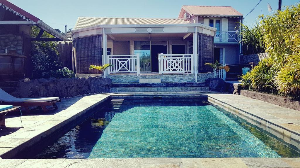La Villa Citronnier Petite-Ile Luaran gambar